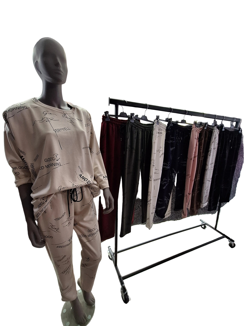 Sportanzug 2 Teiler mit Schrift