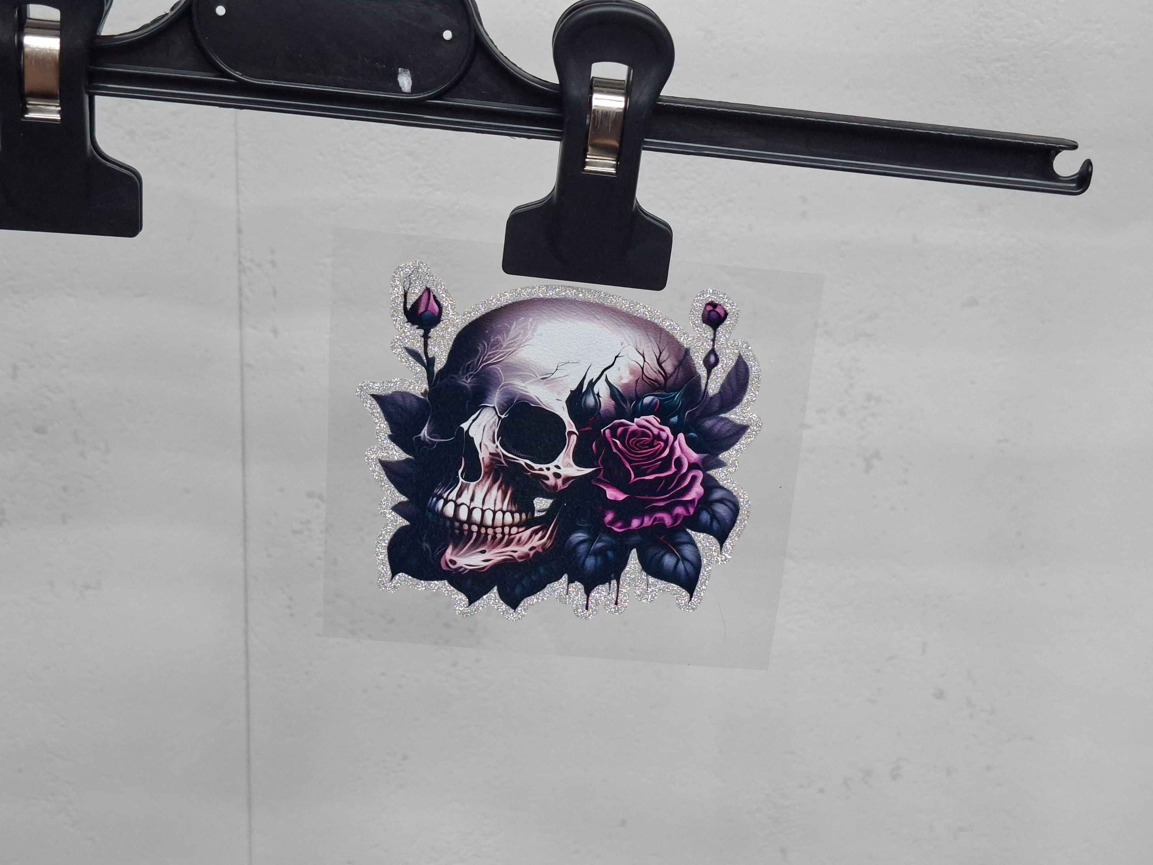 Trinkbecher mit Deckel und Strohhalm in Schwarz – Einzigartige Designs für jeden Anlass - Nicky's Kleiderstuebchen