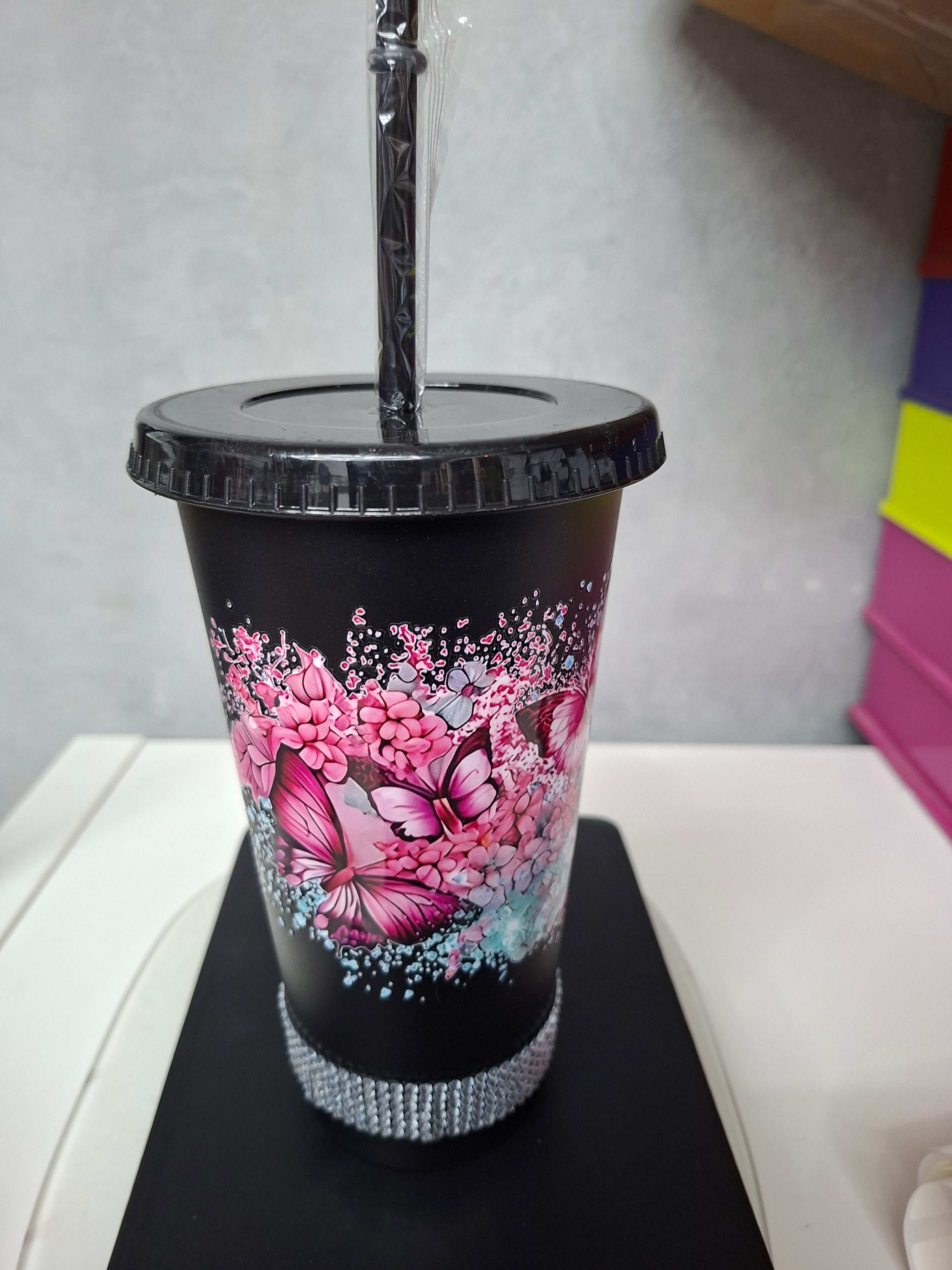 Unikate - Trinkbecher mit Deckel und Strohhalm in Schwarz mit mega schönen Motiven