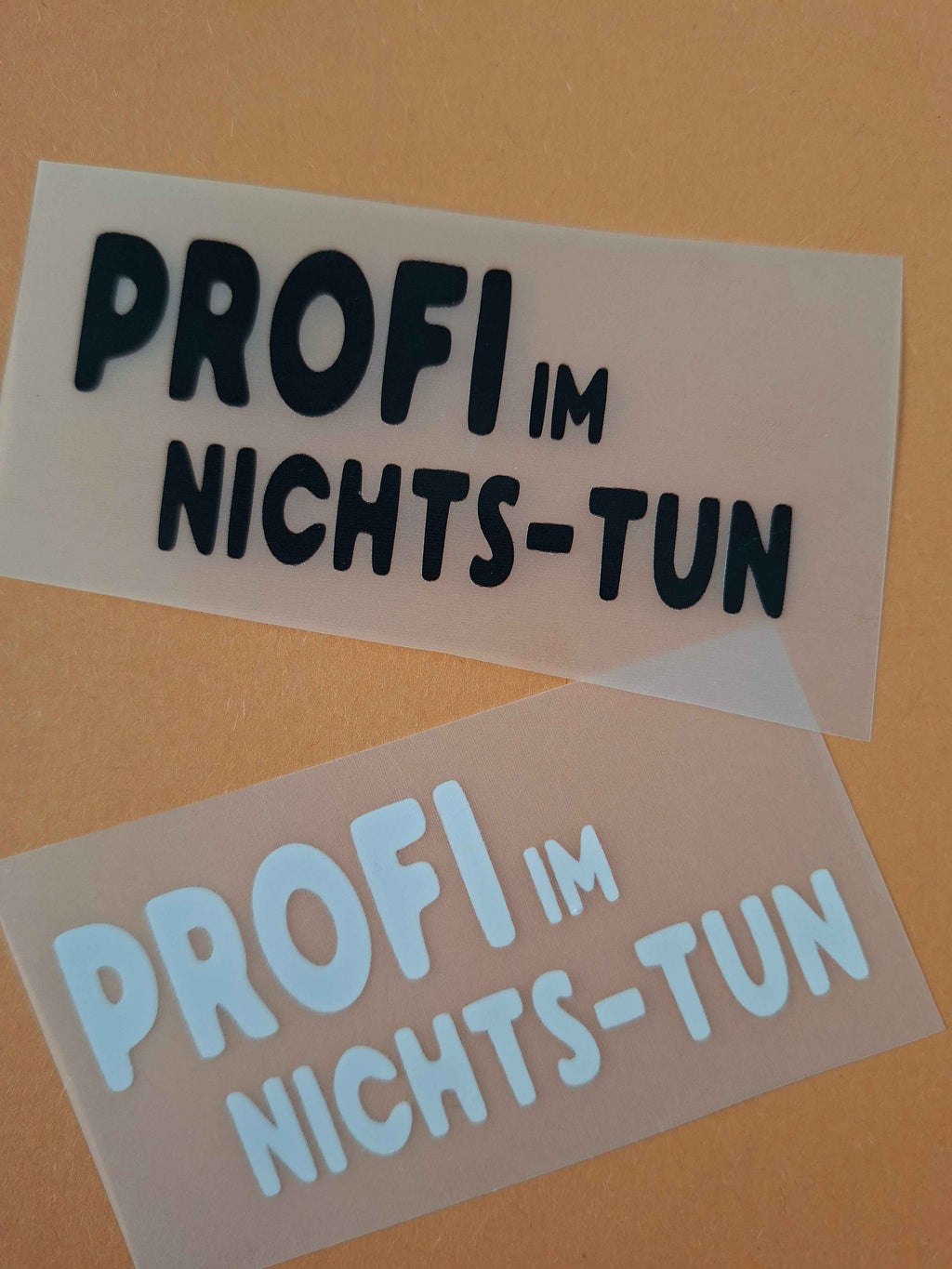 Personalisierte T-Shirts für jeden Anlass – Einzigartige Kleidung mit Bügelbildern und Sprüchen aller Art - Nicky's Kleiderstuebchen