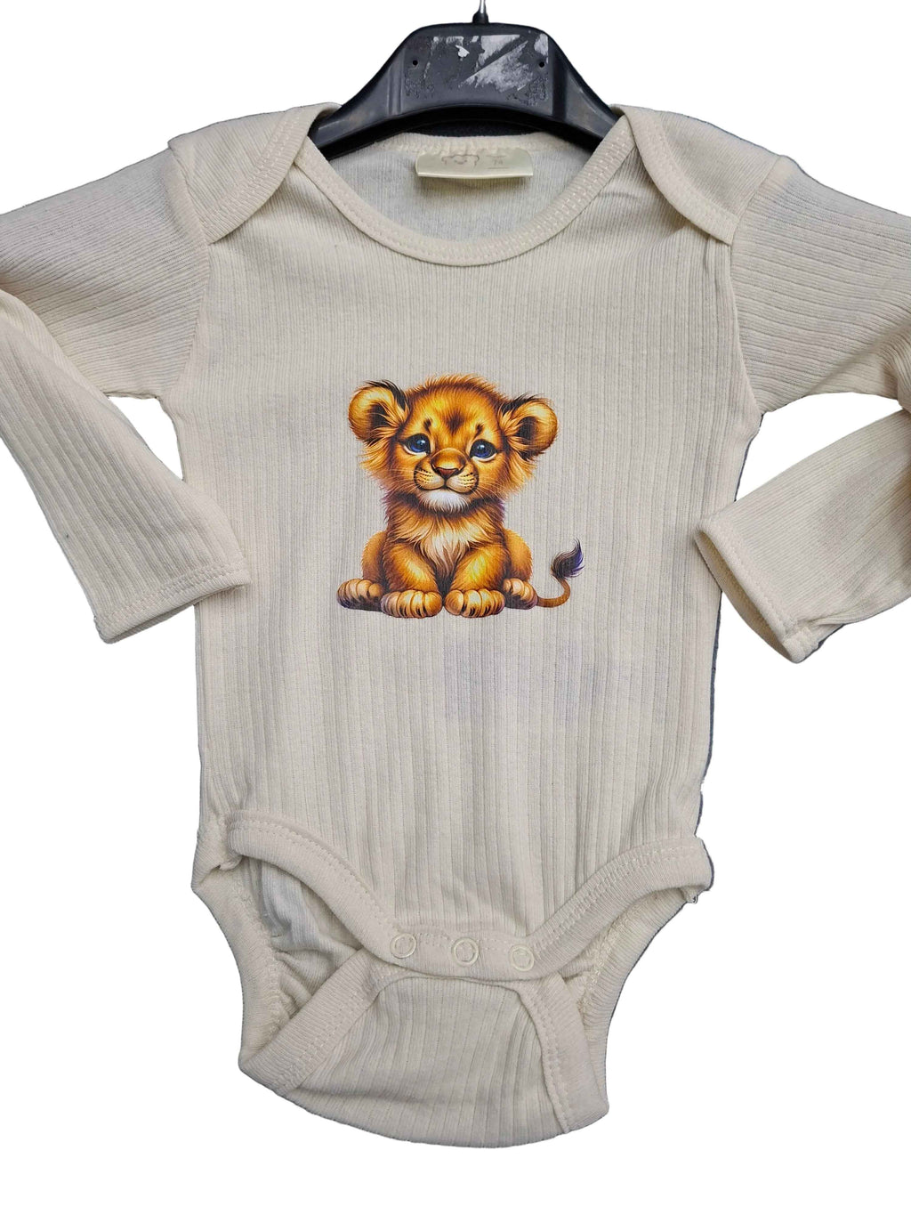 Personalisierte Baby-Bodys in vielen Farben, und jedes kann mit Sprüchen oder Motiven hergestellt werden. - Nicky's Kleiderstuebchen