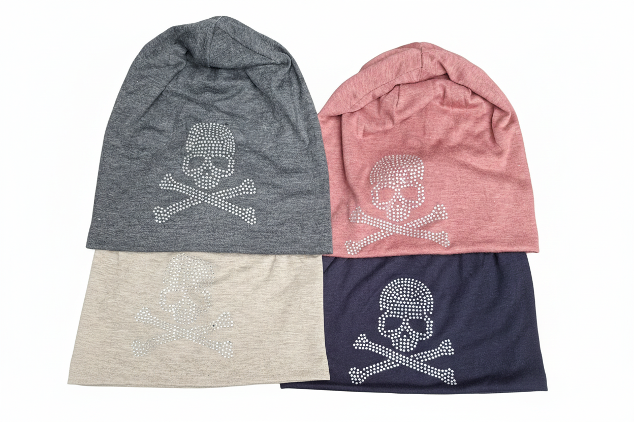 Mützen in Stoff  mit Totenkopf und Strass - Nicky's Kleiderstuebchen