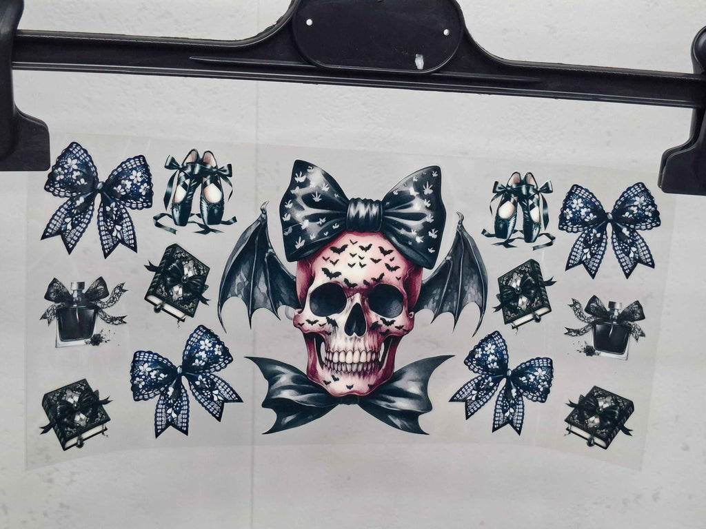 Trinkbecher mit Deckel und Strohhalm in Schwarz – Einzigartige Designs für jeden Anlass - Nicky's Kleiderstuebchen